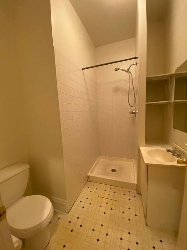 Apartment for rent at 2834 N Calvert St #1R, Baltimore, MD 21218