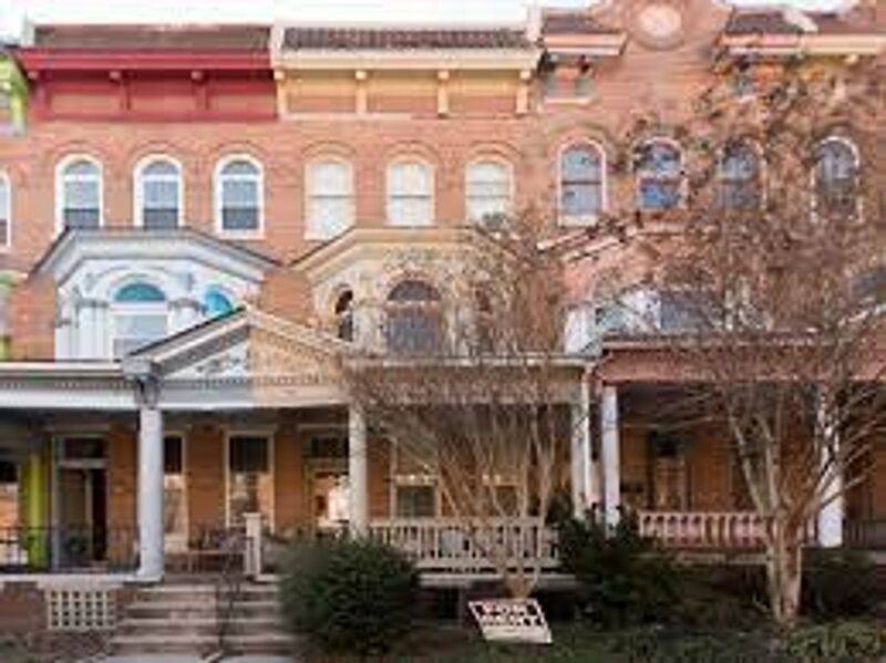 Apartment for rent at 2834 N Calvert St #1R, Baltimore, MD 21218