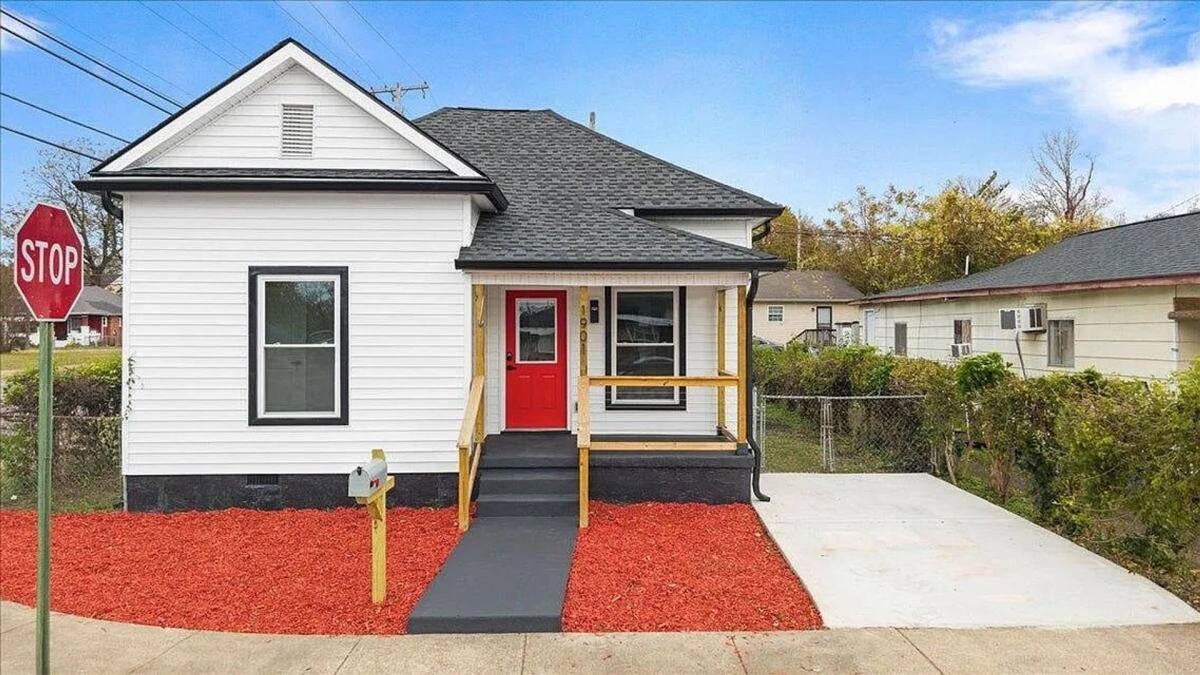 House for rent at 1901 Walker Ave, Chattanooga, TN 37404