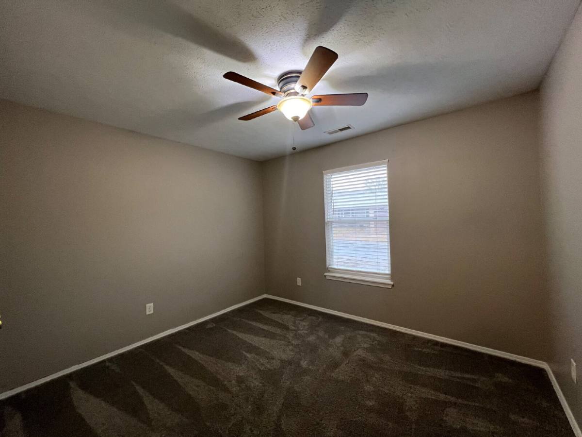 House for rent at 711 Boys Camp Rd, Rockaway Beach, MO 65740