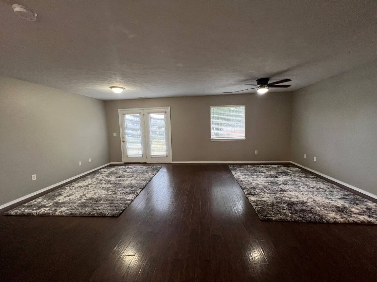 House for rent at 711 Boys Camp Rd, Rockaway Beach, MO 65740