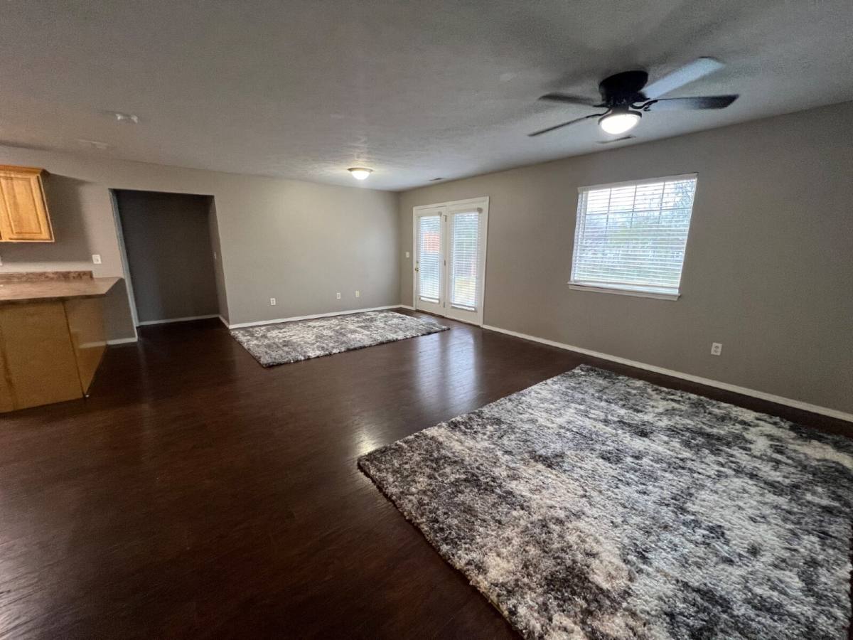 House for rent at 711 Boys Camp Rd, Rockaway Beach, MO 65740