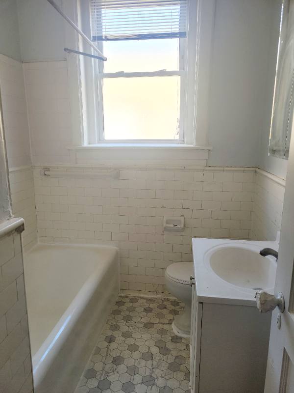 Apartment for rent at 1611 Hampton Blvd #A8, Norfolk, VA 23517