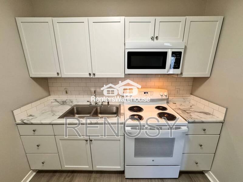 Apartment for rent at 1314 22nd St #5, Des Moines, IA 50311