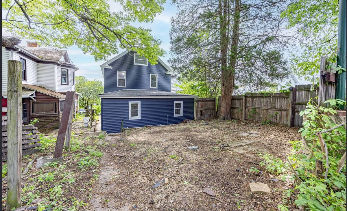 House for rent at 1922 Kenneth Ave, New Kensington, PA 15068