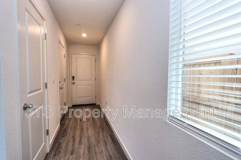 House for rent at 2097 Shady Tree Circle, Roseville, CA 95747