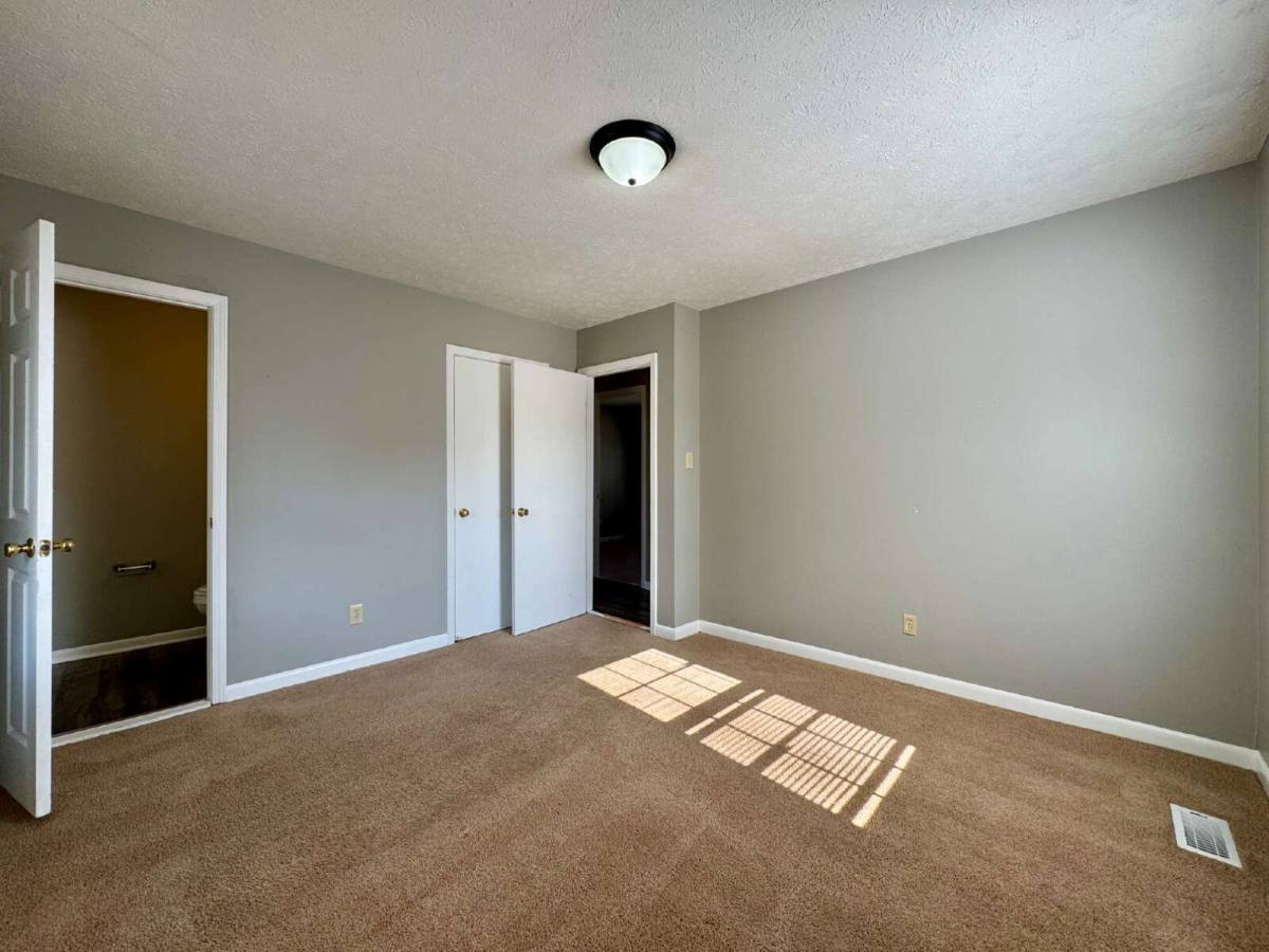 House for rent at 1222 Kienast Dr, Fayetteville, NC 28314