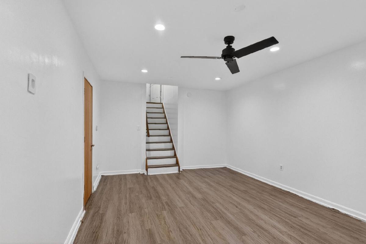 House for rent at 925 Chancellor St SW, Leesburg, VA 20175