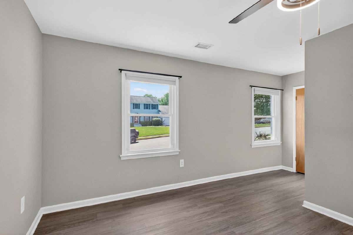 House for rent at 925 Chancellor St SW, Leesburg, VA 20175