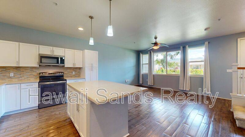 Townhouse for rent at 801 Kakala St #304, Kapolei, HI 96707