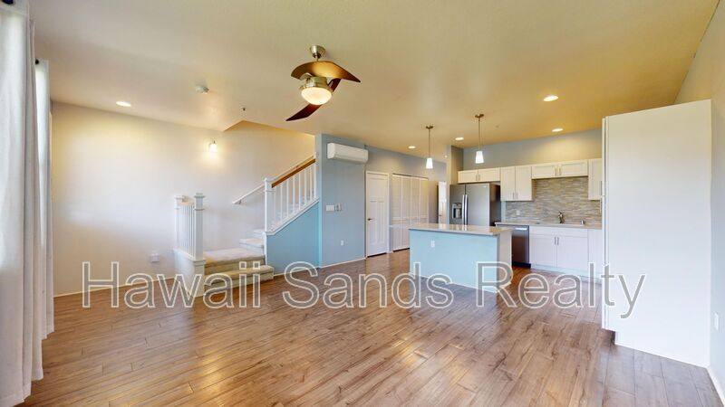 Townhouse for rent at 801 Kakala St #304, Kapolei, HI 96707