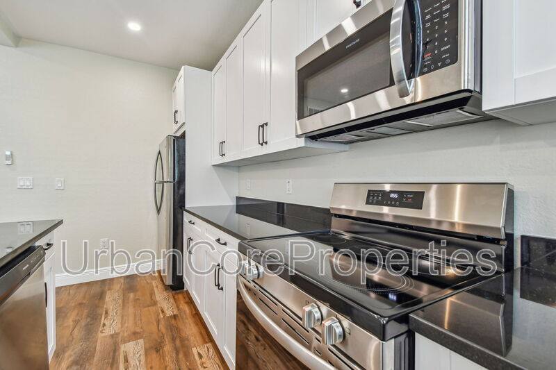 Apartment for rent at 325 15th Ave NE #12, Saint Petersburg, FL 33701