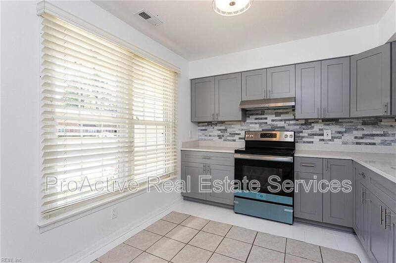Townhouse for rent at 5684 Campus Dr, Virginia Beach, VA 23462