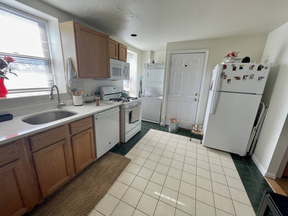 Apartment for rent at 2036 Mass Ave #4, Cambridge, MA 02140