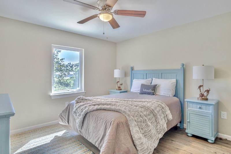 Apartment for rent at 240 Harmon Ave #213, Panama City, FL 32401