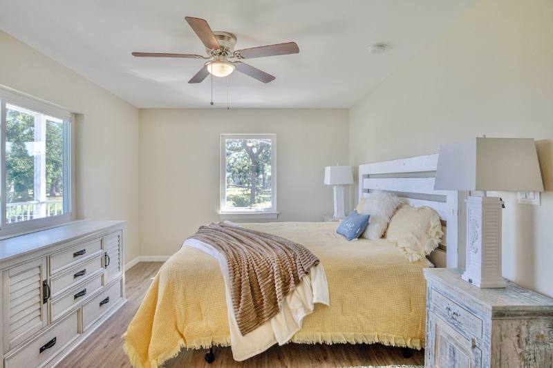 Apartment for rent at 240 Harmon Ave #213, Panama City, FL 32401