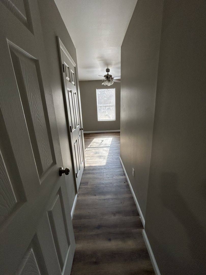 Apartment for rent at 518 E Monroe St, Pittsburg, KS 66762