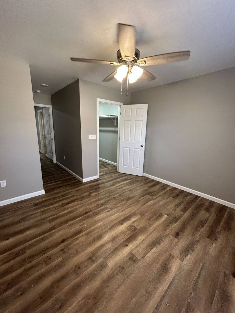 Apartment for rent at 518 E Monroe St, Pittsburg, KS 66762