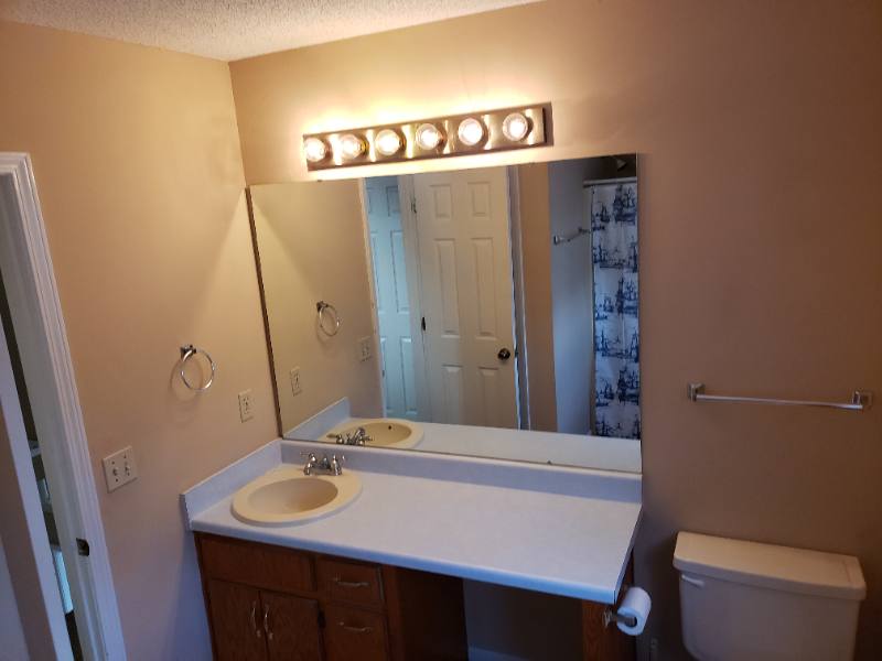 Townhouse for rent at 151 Candlebrook Dr, Enterprise, AL 36330