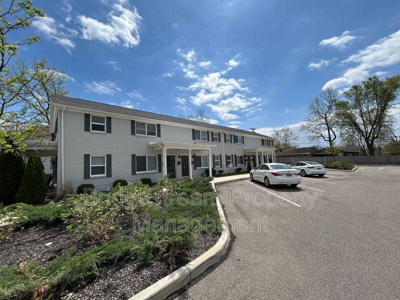 Apartment for rent at 92 W Franklin St #2, Dayton, OH 45459