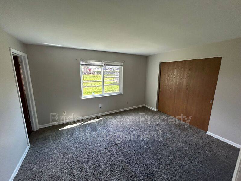 Apartment for rent at 92 W Franklin St #2, Dayton, OH 45459