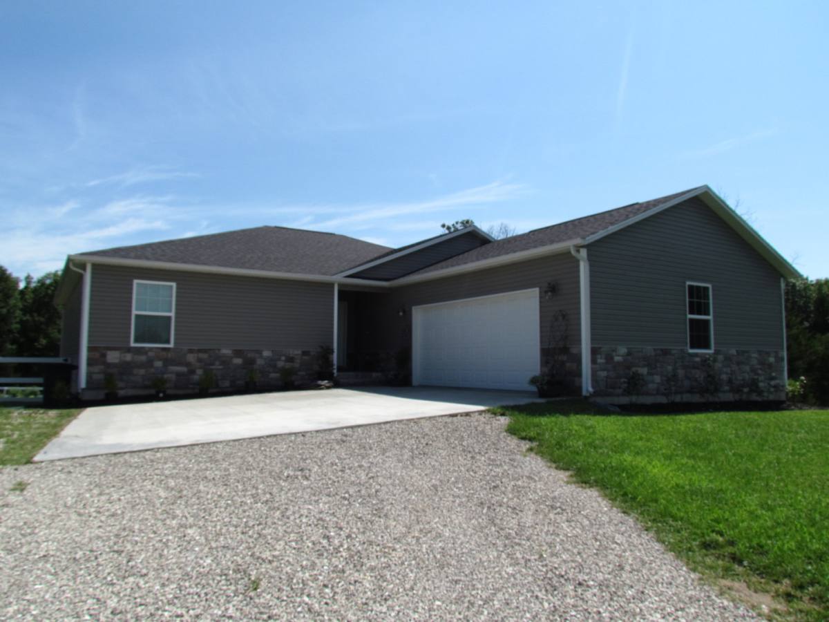 House for rent at 23794 Raspberry Lane, Waynesville, MO 65583