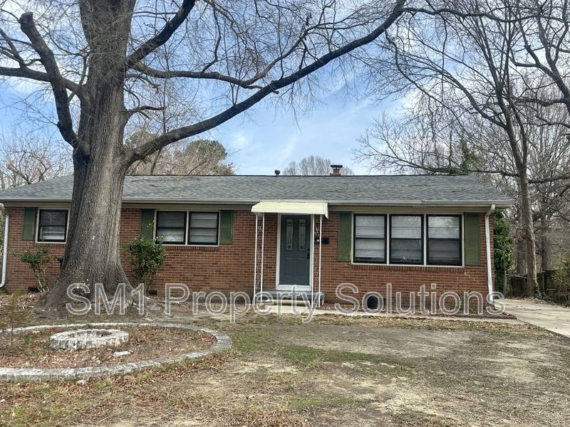 House for rent at 626 Memphis St, Greensboro, NC 27406