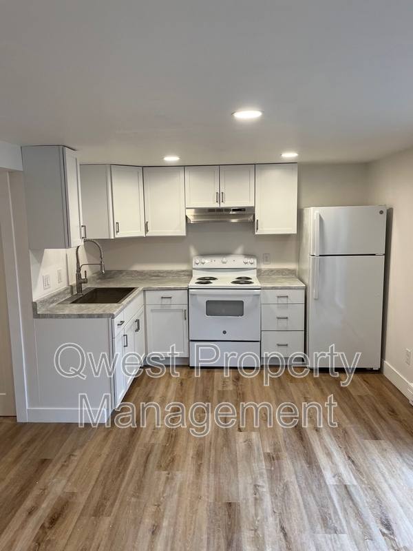 Apartment for rent at 8528 Valley Rd NW #8, Rapid City, MI 49676