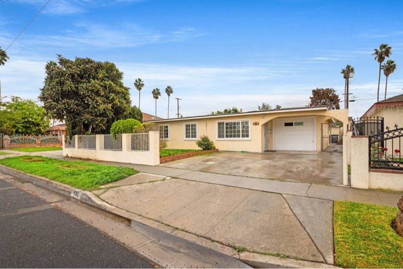 House for rent at 430 E 184th St #ROOM In A, Carson, CA 90746