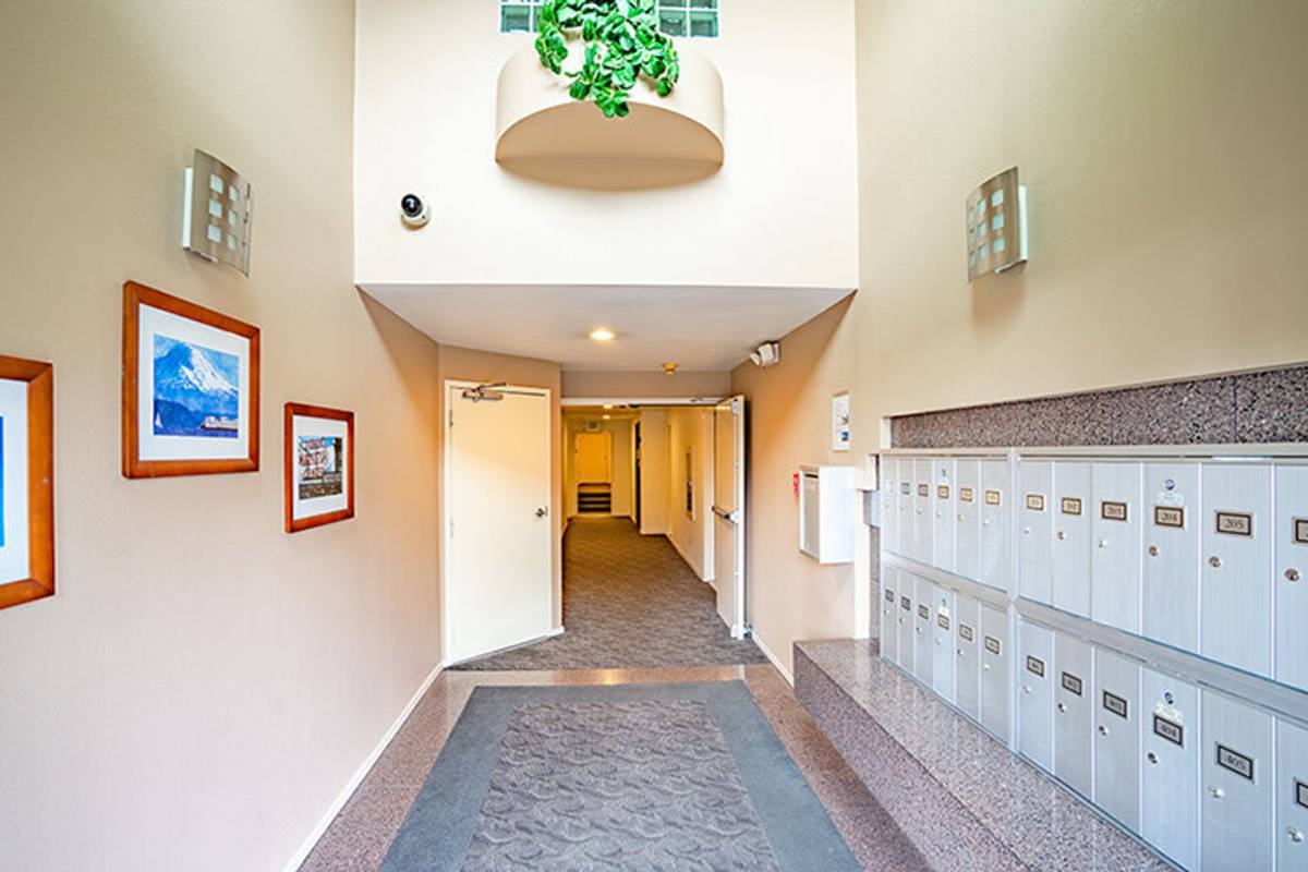 Apartment for rent at 1317 6th Ave N, Seattle, WA 98109