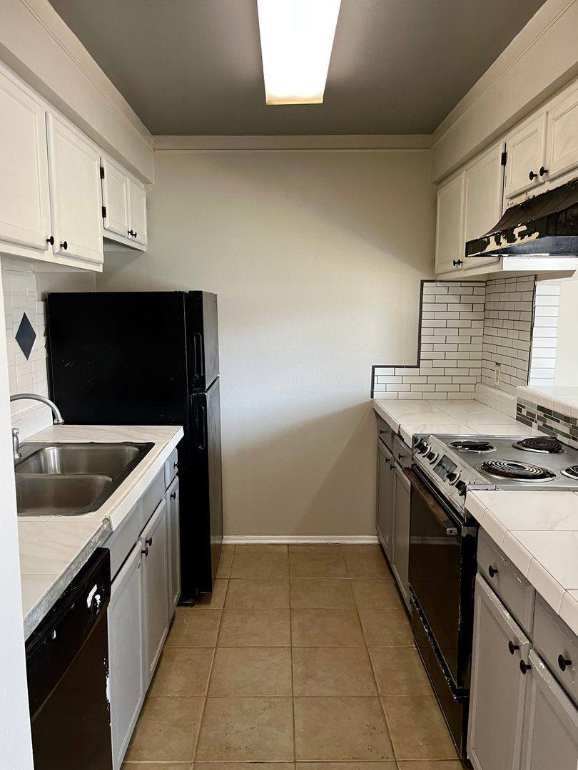Apartment for rent at 5120 Everett Lane, Baton Rouge, LA 70809