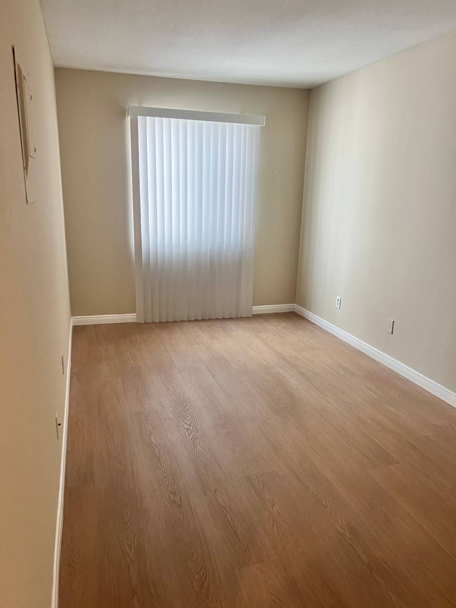 Apartment for rent at 3352 Oakhurst Ave #6, Los Angeles, CA 90034