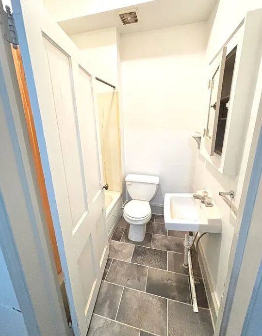 Apartment for rent at 154 E Walnut St #1, Lancaster, PA 17602