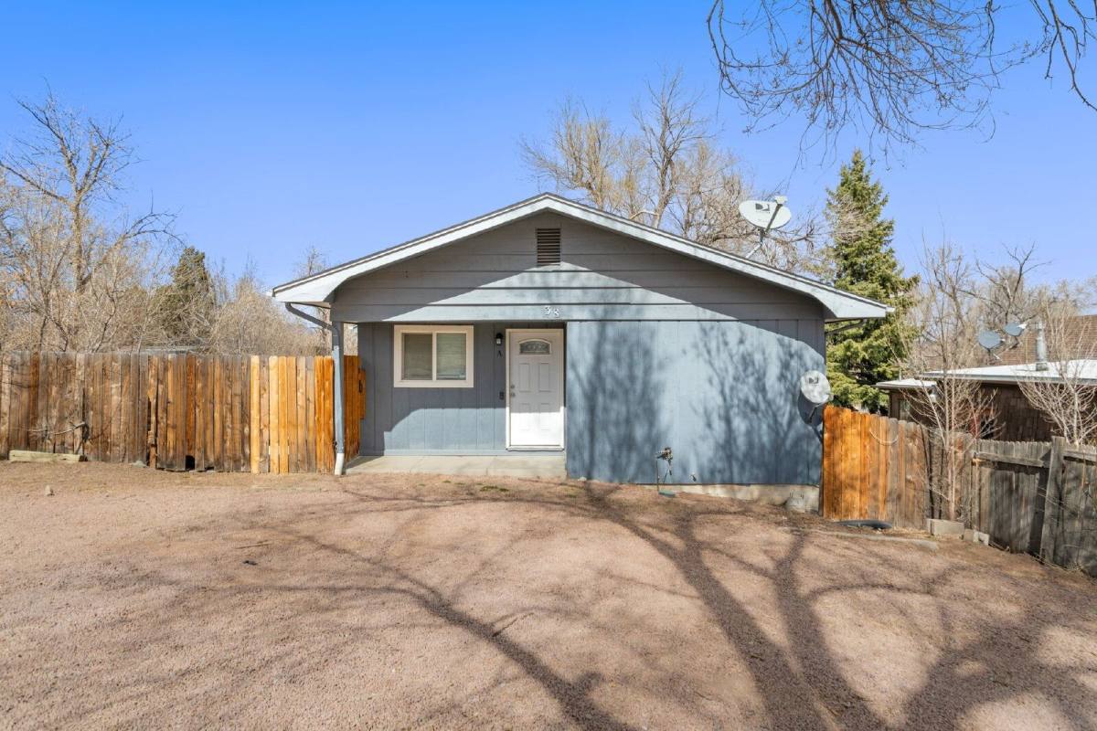 Apartment for rent at 38 W Navajo St #B, Colorado Springs, CO 80905