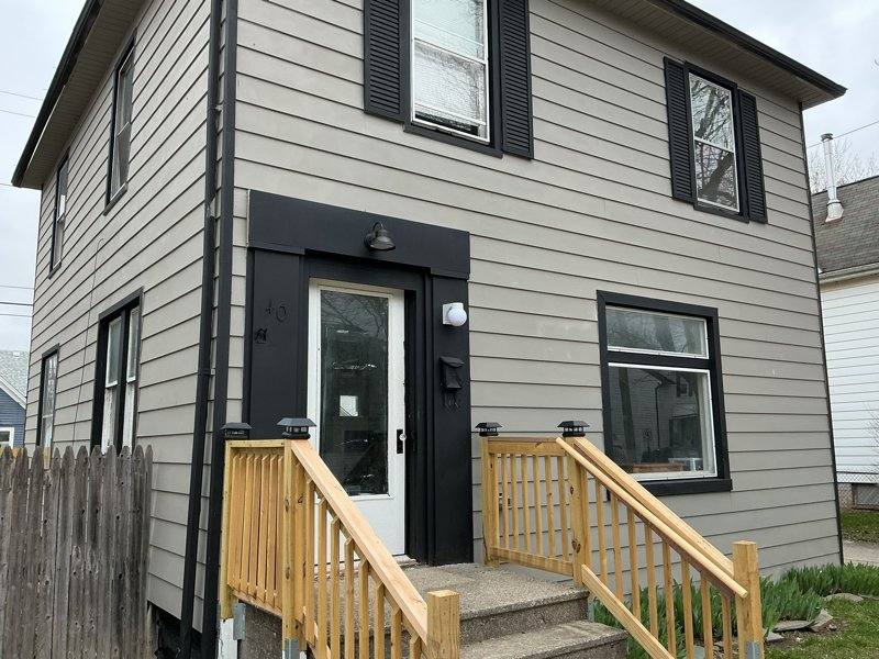 House for rent at 40 Ferrin Place, Mount Clemens, MI 48043