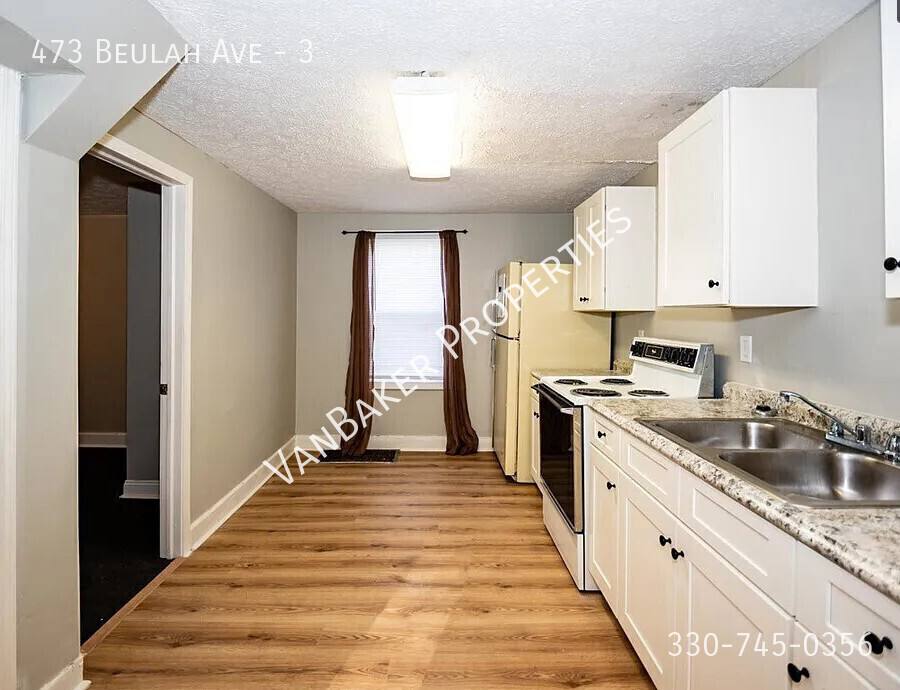 Apartment for rent at 473 Beulah Ave #3, Akron, OH 44314