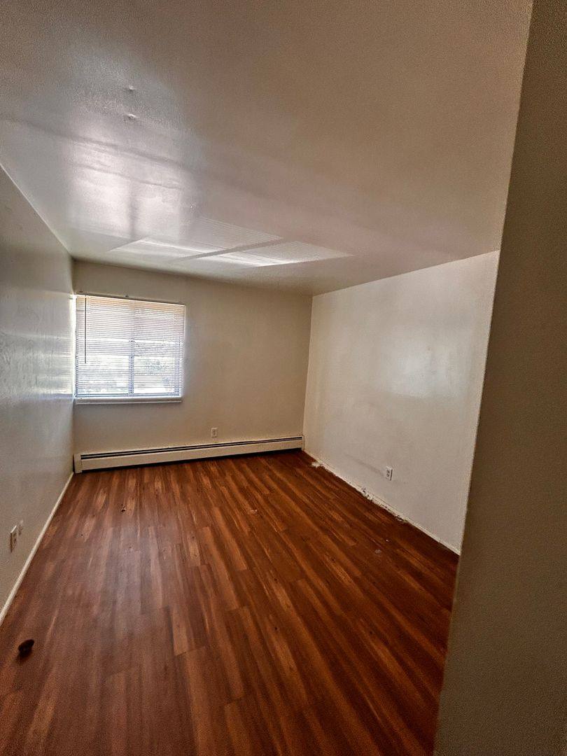 Apartment for rent at 709 N Stevenson St, Flint, MI 48504