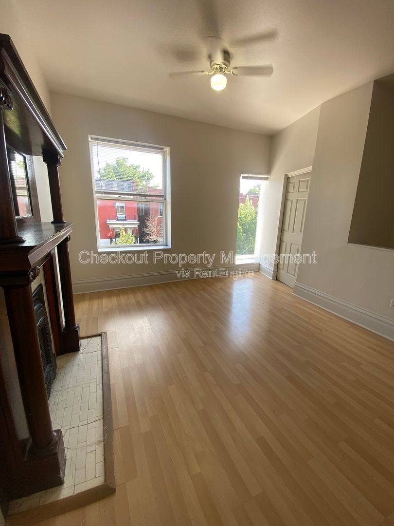 Apartment for rent at 2727 Accomac St, Saint Louis, MO 63104