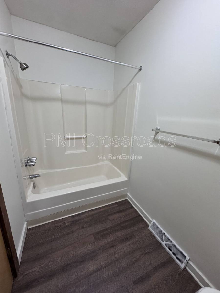 House for rent at 277 Fountain St, Akron, OH 44306