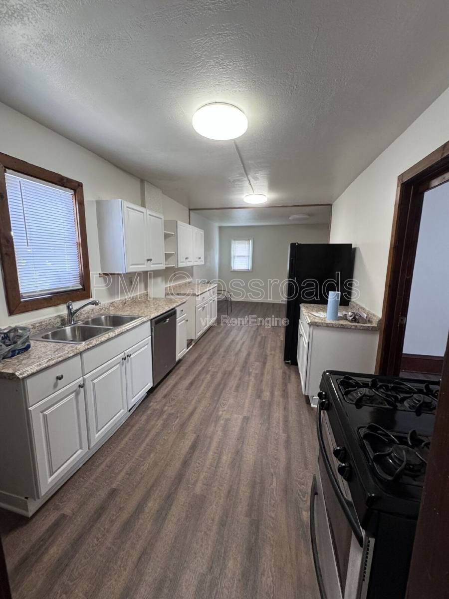 House for rent at 277 Fountain St, Akron, OH 44306