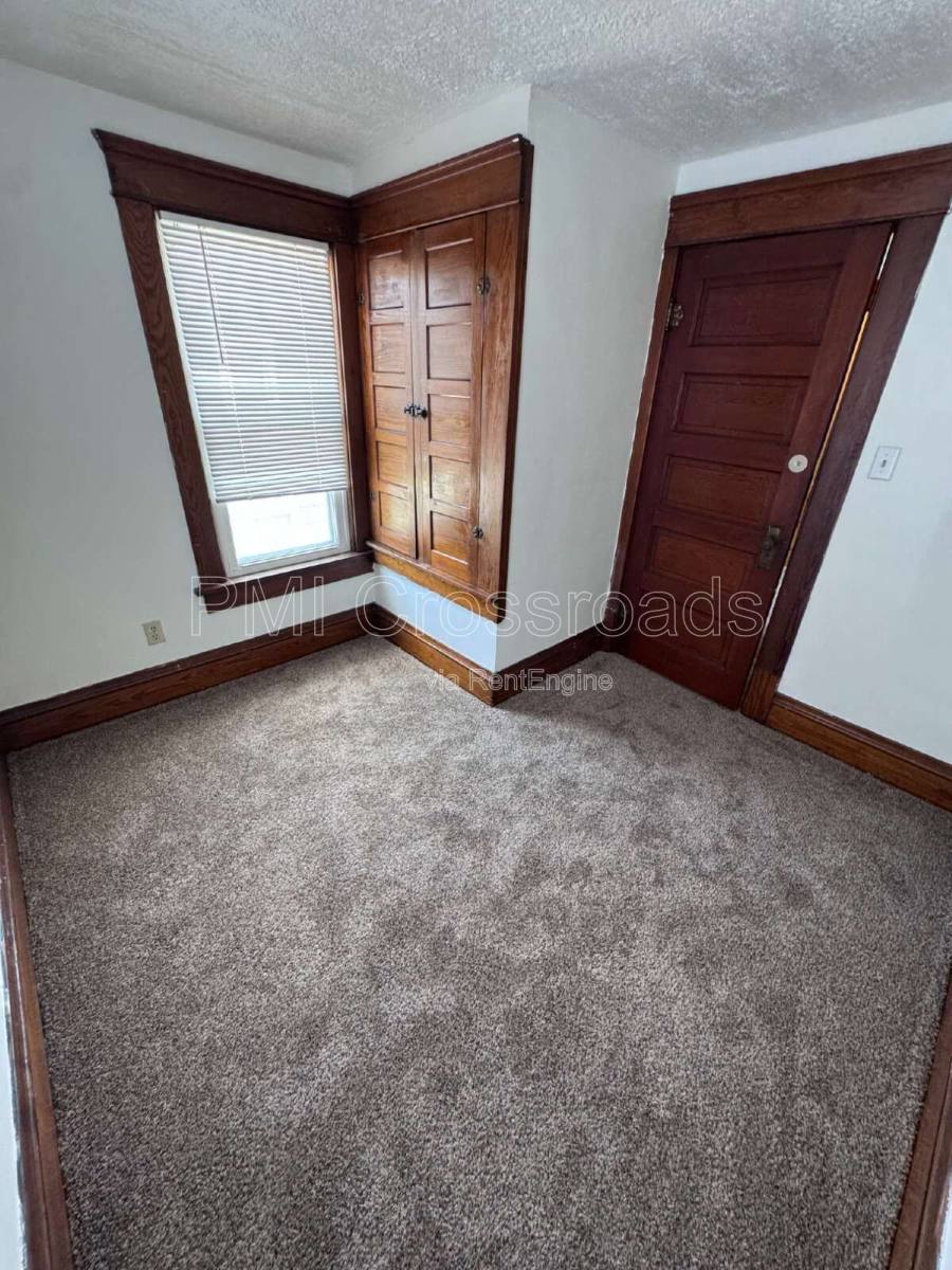 House for rent at 277 Fountain St, Akron, OH 44306