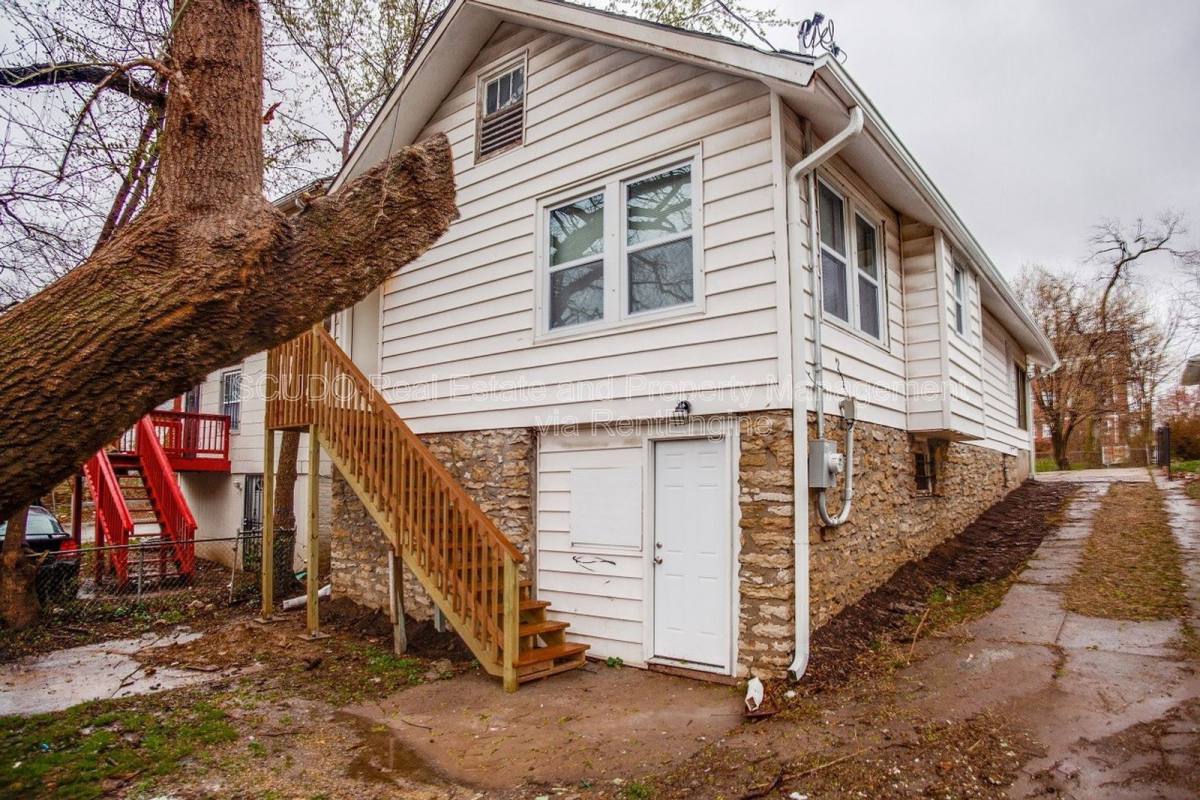 House for rent at 5002 Euclid Ave E, Kansas City, MO 64130