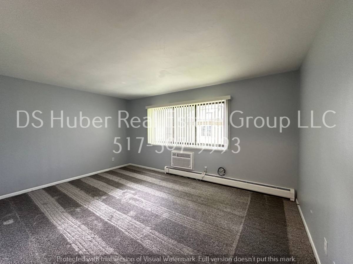 Apartment for rent at 1418 Vine St #6, Lansing, MI 48912