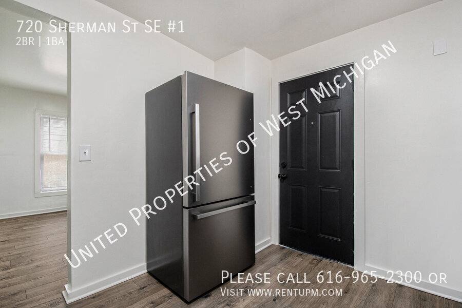 Apartment for rent at 720 Sherman St SE #1, Grand Rapids, MI 49503