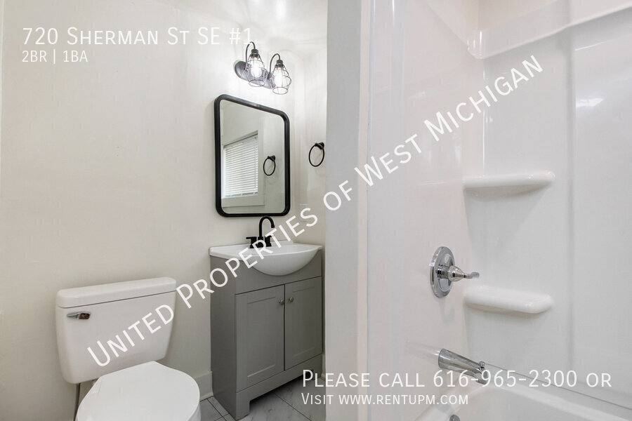 Apartment for rent at 720 Sherman St SE #1, Grand Rapids, MI 49503