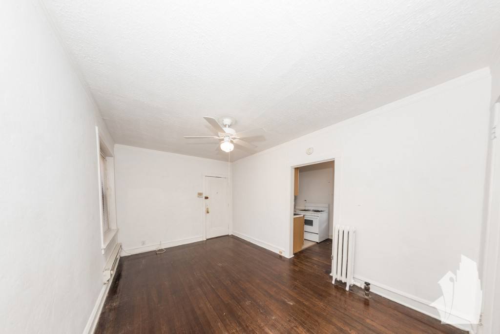 Apartment for rent at 22395 N Bissell St #2, Chicago, IL 60614