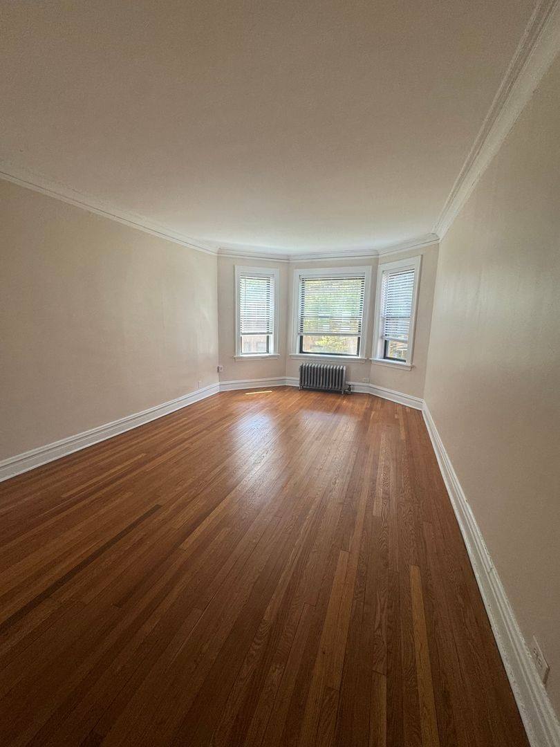Apartment for rent at 615 Hinman Ave #2D, Evanston, IL 60202