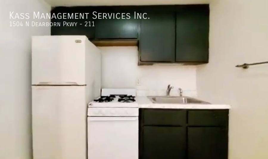 Apartment for rent at 1504 N Dearborn Parkway #211, Chicago, IL 60610