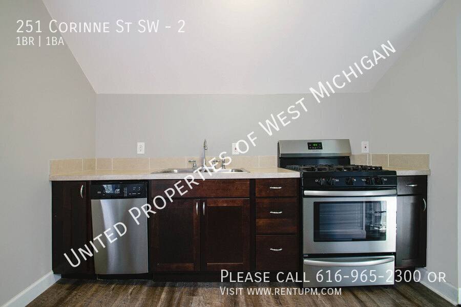 Apartment for rent at 251 Corinne St SW #2, Grand Rapids, MI 49503