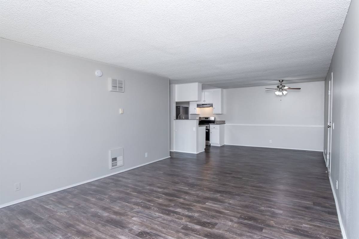 Apartment for rent at 144 N Belmont St, Glendale, CA 91206